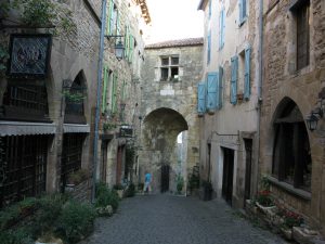 Cordes : Grande rue Raymond VII